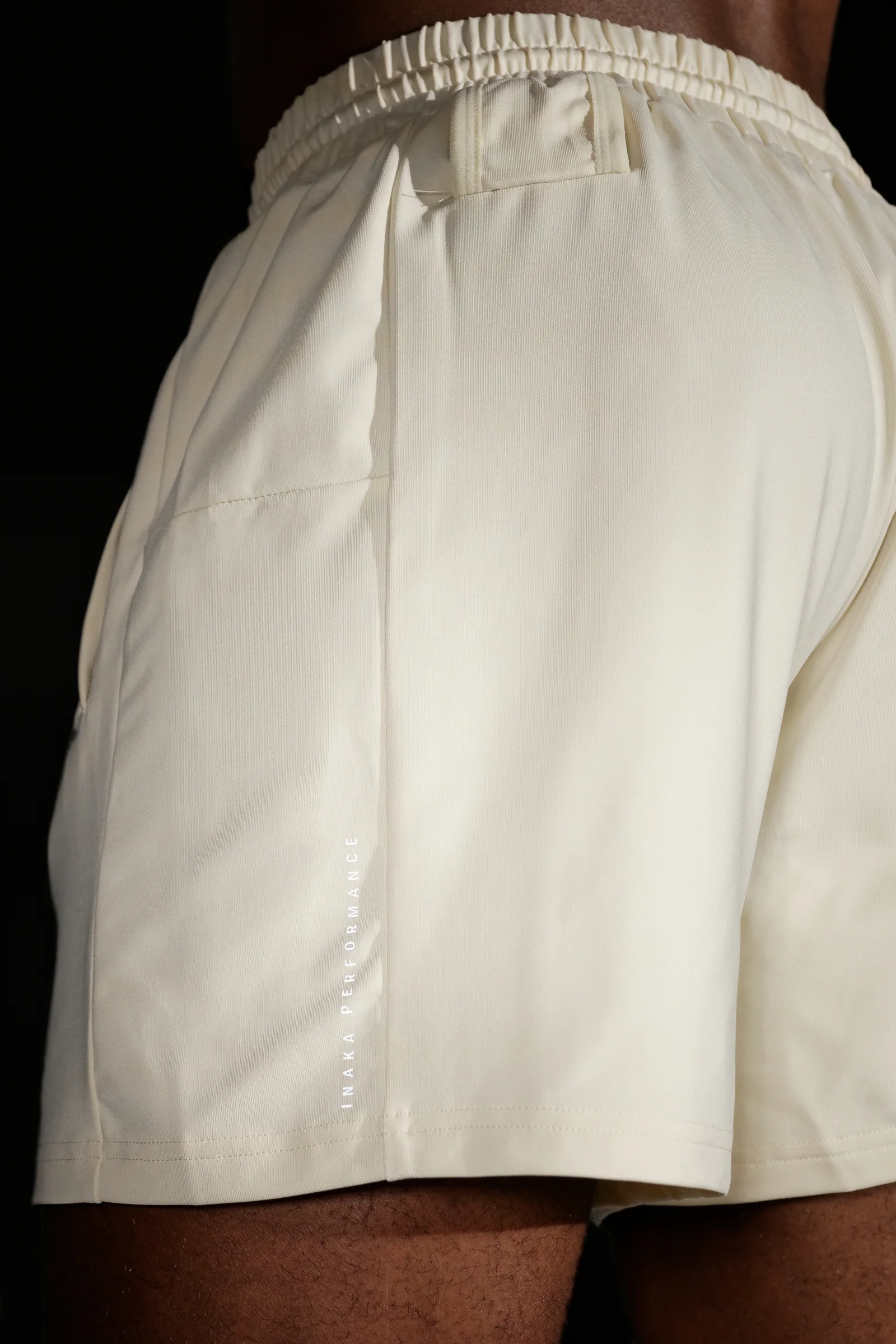 FREEFORM SHORTS LINERLESS - OFF WHITE - Image 4