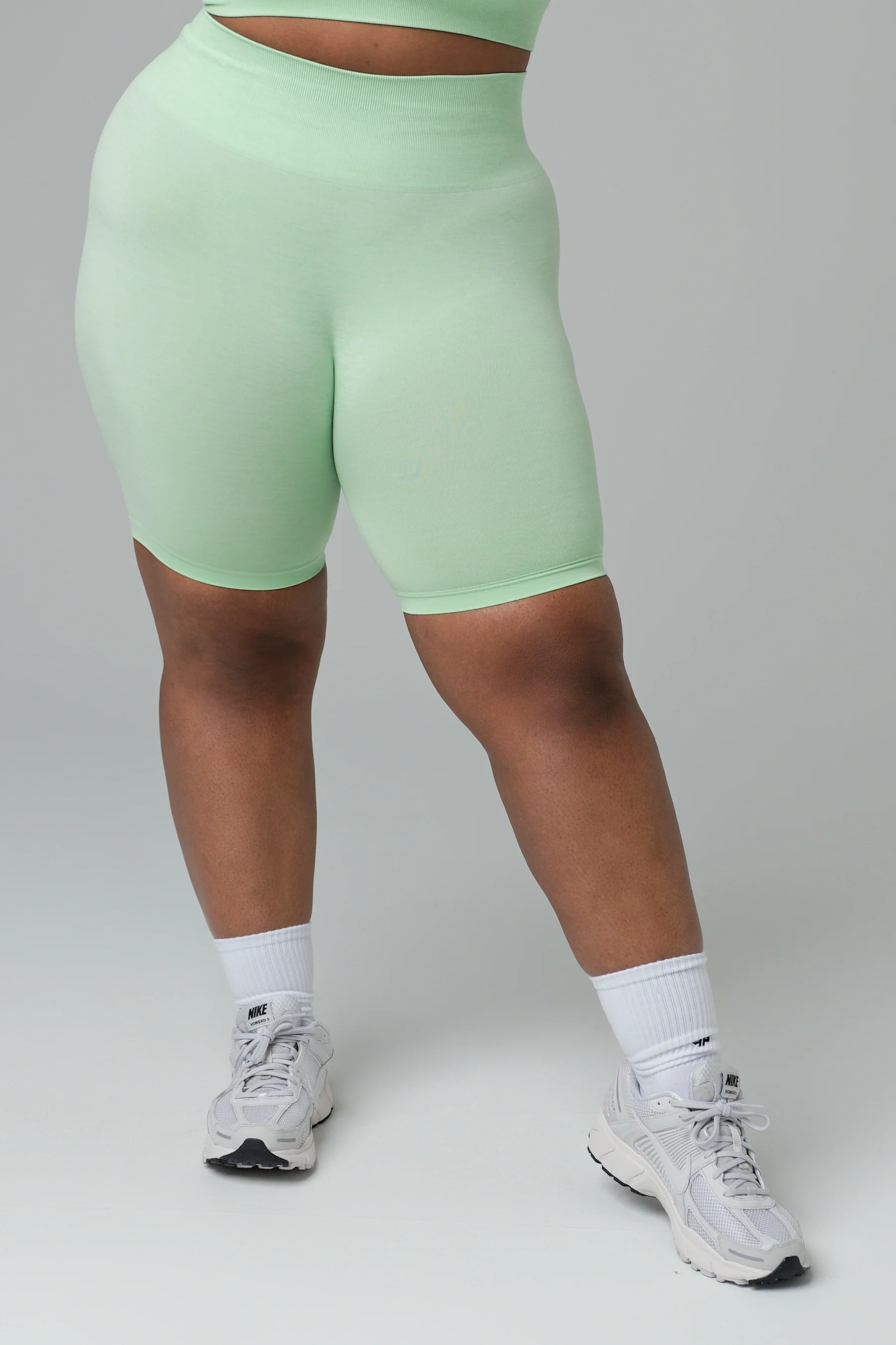 JADE SHORTS - MINT - Image 6