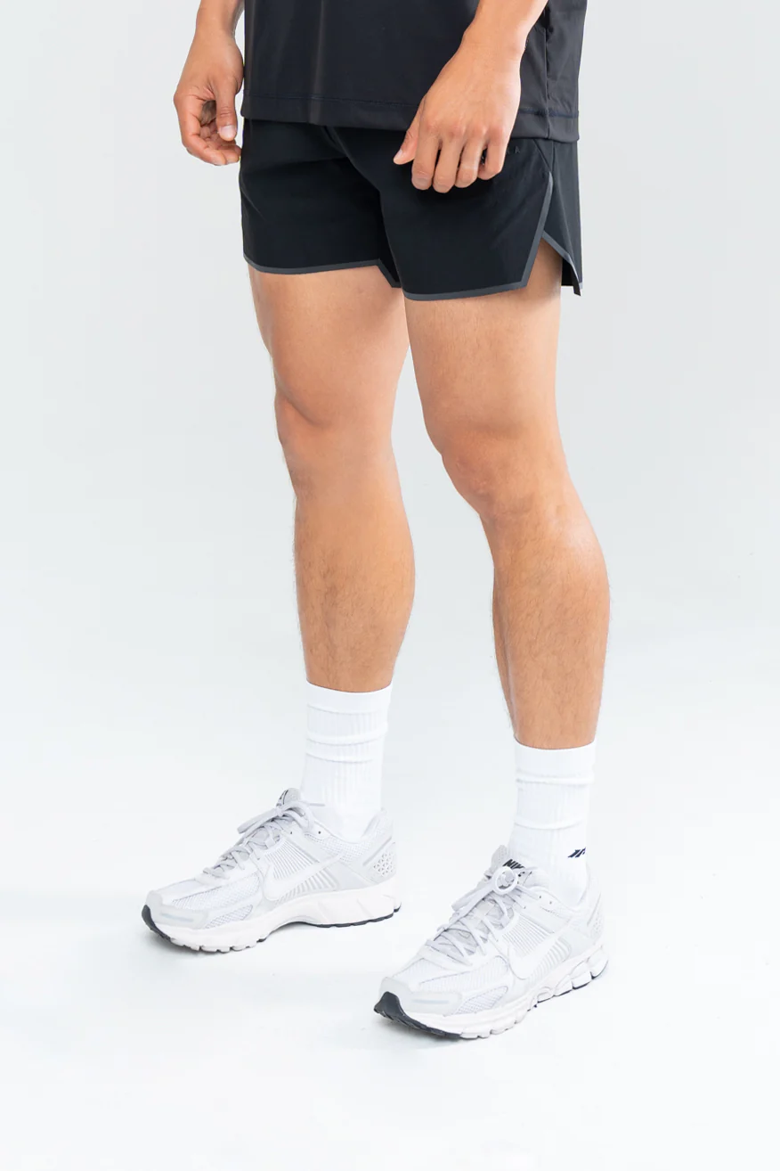 MEN'S PERFORMANCE TRAINING SHORTS - JET BLACK - Image 5